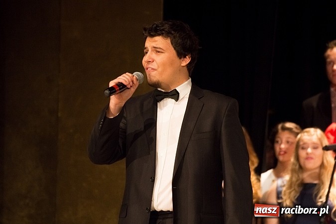 Zdjęcie w galerii na portalu naszraciborz.pl: Jubileusz 20-lecia zespołu Miraż wiadomości z regionu