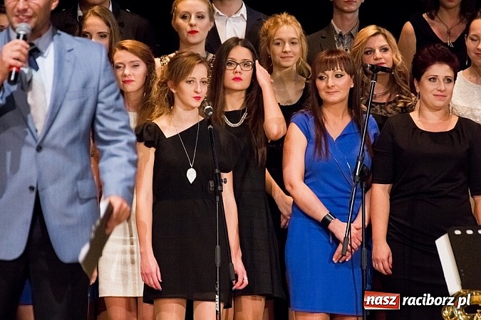 Zdjęcie w galerii na portalu naszraciborz.pl: Jubileusz 20-lecia zespołu Miraż wiadomości z regionu