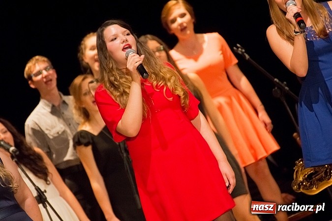 Zdjęcie w galerii na portalu naszraciborz.pl: Jubileusz 20-lecia zespołu Miraż wiadomości z regionu
