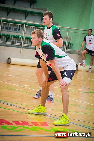 Zdjęcie w galerii na portalu naszraciborz.pl: Spacer Czarnych Katowice w Arenie Rafako wiadomości z regionu