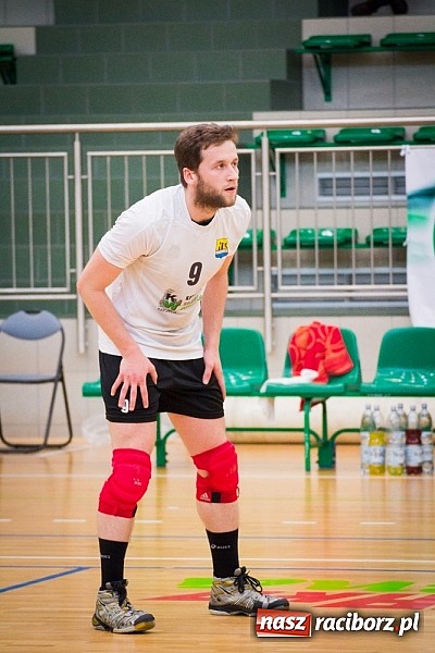 Zdjęcie w galerii na portalu naszraciborz.pl: Spacer Czarnych Katowice w Arenie Rafako wiadomości z regionu