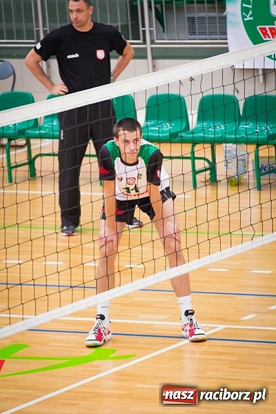 Zdjęcie w galerii na portalu naszraciborz.pl: Spacer Czarnych Katowice w Arenie Rafako wiadomości z regionu