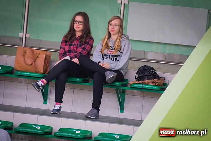 Zdjęcie w galerii na portalu naszraciborz.pl: Spacer Czarnych Katowice w Arenie Rafako wiadomości z regionu