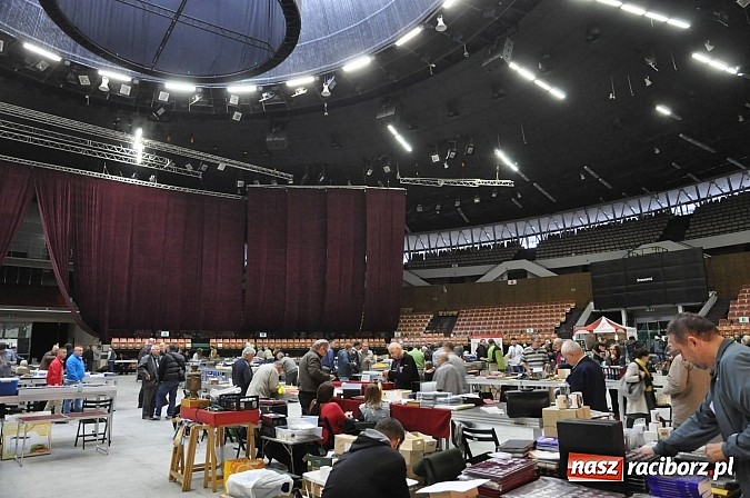 Zdjęcie w galerii na portalu naszraciborz.pl: Kolekcjonerzy spotkali się w Spodku wiadomości z regionu