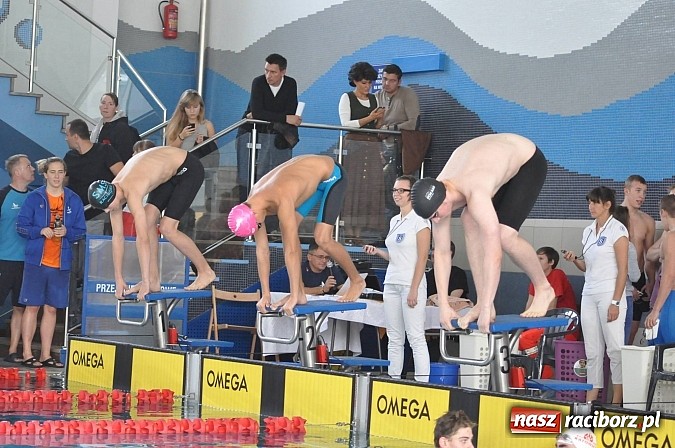 Zdjęcie w galerii na portalu naszraciborz.pl: Puchar Sprintu na krytej pływalni SMS-u wiadomości z regionu