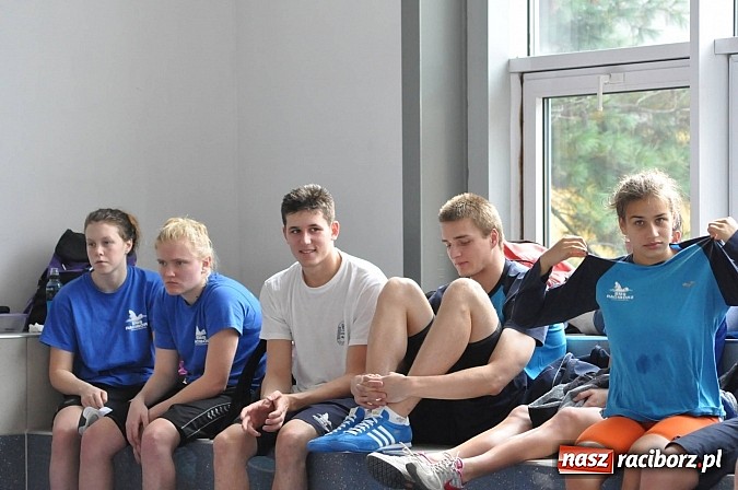 Zdjęcie w galerii na portalu naszraciborz.pl: Puchar Sprintu na krytej pływalni SMS-u wiadomości z regionu