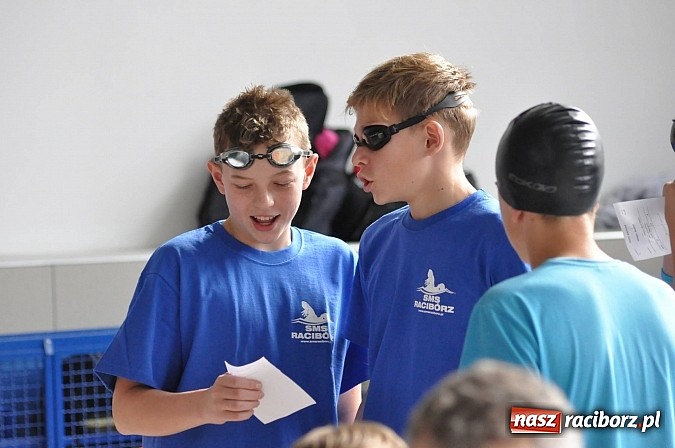 Zdjęcie w galerii na portalu naszraciborz.pl: Puchar Sprintu na krytej pływalni SMS-u wiadomości z regionu