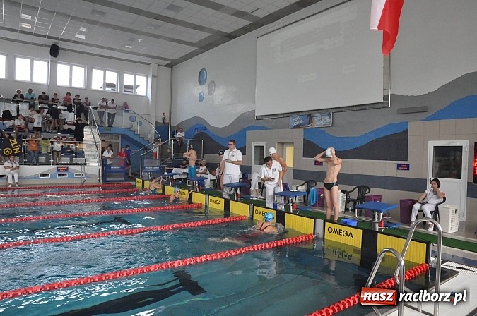 Zdjęcie w galerii na portalu naszraciborz.pl: Puchar Sprintu na krytej pływalni SMS-u wiadomości z regionu