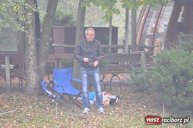 Zdjęcie w galerii na portalu naszraciborz.pl: Na stawie przy Aquabraxie odbyły się zawody wędkarskie wiadomości z regionu