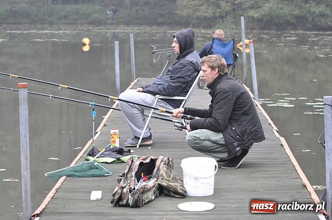 Zdjęcie w galerii na portalu naszraciborz.pl: Na stawie przy Aquabraxie odbyły się zawody wędkarskie wiadomości z regionu