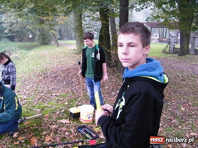 Zdjęcie w galerii na portalu naszraciborz.pl: Na stawie przy Aquabraxie odbyły się zawody wędkarskie wiadomości z regionu