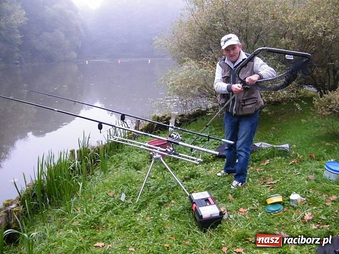 Zdjęcie w galerii na portalu naszraciborz.pl: Na stawie przy Aquabraxie odbyły się zawody wędkarskie wiadomości z regionu