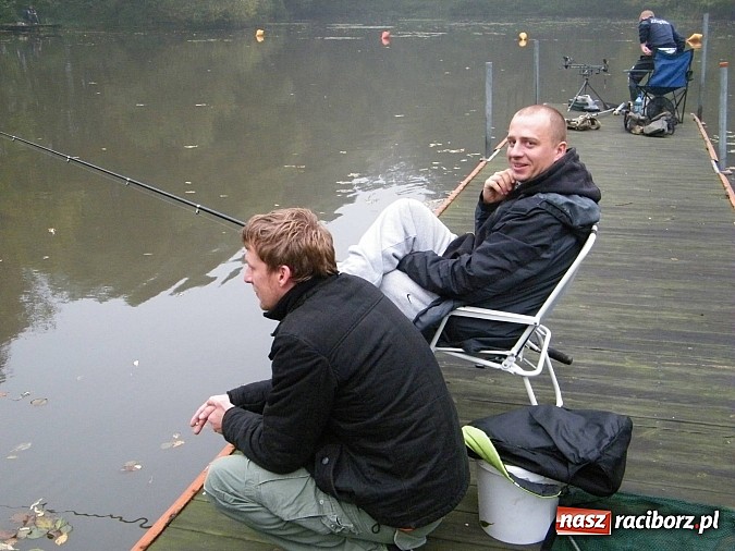 Zdjęcie w galerii na portalu naszraciborz.pl: Na stawie przy Aquabraxie odbyły się zawody wędkarskie wiadomości z regionu