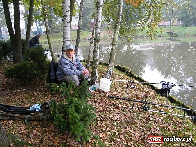 Zdjęcie w galerii na portalu naszraciborz.pl: Na stawie przy Aquabraxie odbyły się zawody wędkarskie wiadomości z regionu