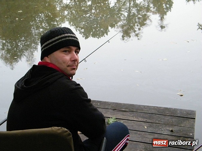 Zdjęcie w galerii na portalu naszraciborz.pl: Na stawie przy Aquabraxie odbyły się zawody wędkarskie wiadomości z regionu