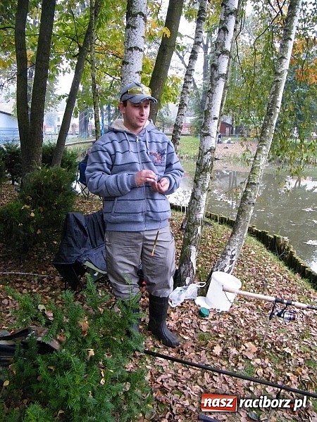 Zdjęcie w galerii na portalu naszraciborz.pl: Na stawie przy Aquabraxie odbyły się zawody wędkarskie wiadomości z regionu