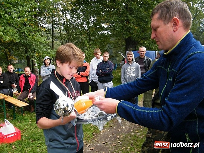 Zdjęcie w galerii na portalu naszraciborz.pl: Na stawie przy Aquabraxie odbyły się zawody wędkarskie wiadomości z regionu