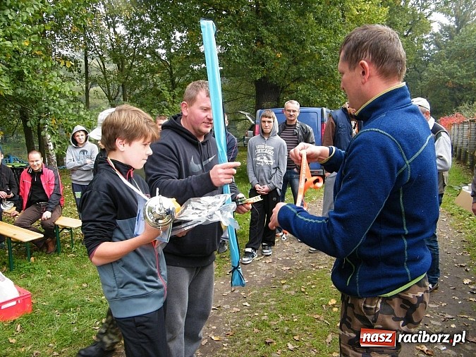 Zdjęcie w galerii na portalu naszraciborz.pl: Na stawie przy Aquabraxie odbyły się zawody wędkarskie wiadomości z regionu
