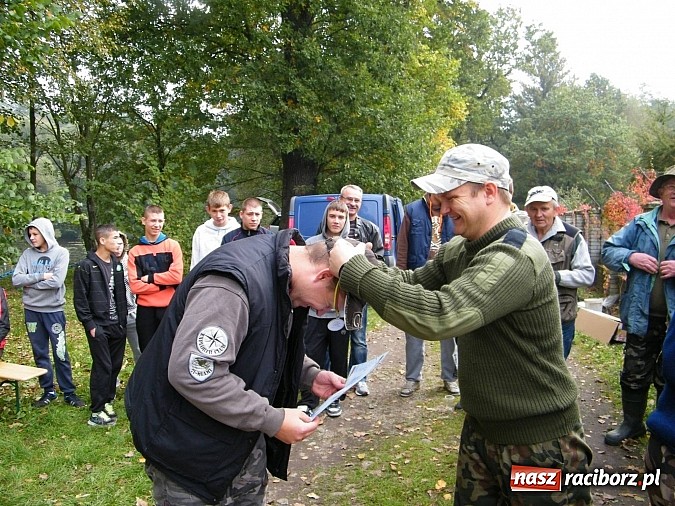 Zdjęcie w galerii na portalu naszraciborz.pl: Na stawie przy Aquabraxie odbyły się zawody wędkarskie wiadomości z regionu