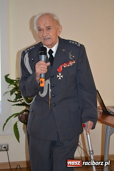 Zdjęcie w galerii na portalu naszraciborz.pl: Dobro Ojczyzny świętowało 5-lecie działalności na zamku  wiadomości z regionu