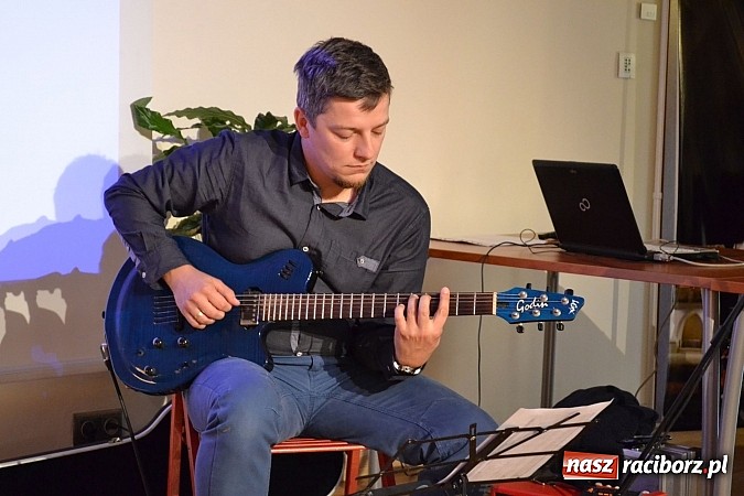 Zdjęcie w galerii na portalu naszraciborz.pl: Dobro Ojczyzny świętowało 5-lecie działalności na zamku  wiadomości z regionu