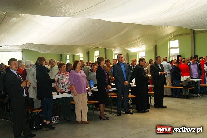 Zdjęcie w galerii na portalu naszraciborz.pl: Mniejszość niemiecka spotkała się dziś w Pietrowicach Wielkich wiadomości z regionu