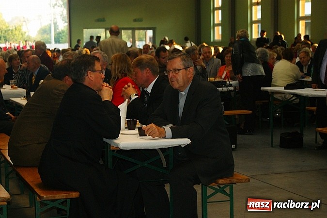 Zdjęcie w galerii na portalu naszraciborz.pl: Mniejszość niemiecka spotkała się dziś w Pietrowicach Wielkich wiadomości z regionu