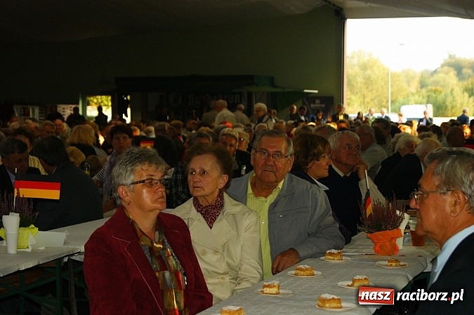 Zdjęcie w galerii na portalu naszraciborz.pl: Mniejszość niemiecka spotkała się dziś w Pietrowicach Wielkich wiadomości z regionu