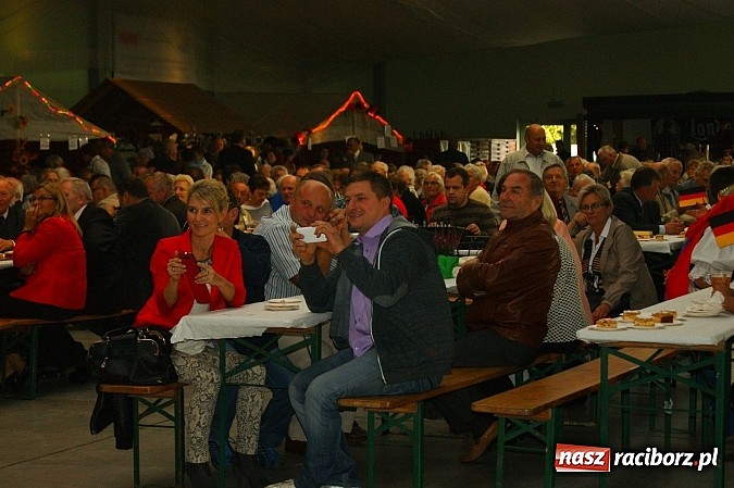 Zdjęcie w galerii na portalu naszraciborz.pl: Mniejszość niemiecka spotkała się dziś w Pietrowicach Wielkich wiadomości z regionu