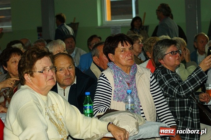 Zdjęcie w galerii na portalu naszraciborz.pl: Mniejszość niemiecka spotkała się dziś w Pietrowicach Wielkich wiadomości z regionu