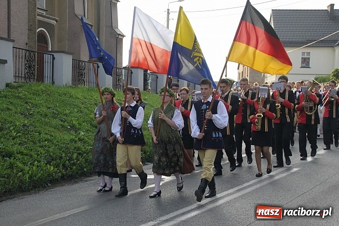 Zdjęcie w galerii na portalu naszraciborz.pl: Mniejszość niemiecka spotkała się dziś w Pietrowicach Wielkich wiadomości z regionu