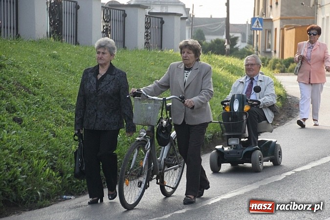 Zdjęcie w galerii na portalu naszraciborz.pl: Mniejszość niemiecka spotkała się dziś w Pietrowicach Wielkich wiadomości z regionu