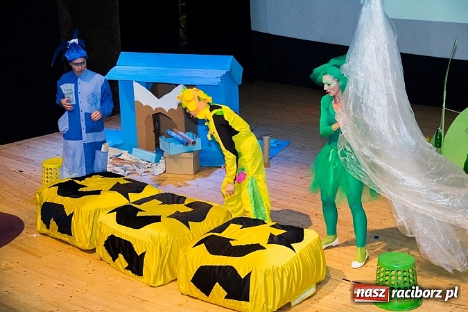 Zdjęcie w galerii na portalu naszraciborz.pl: Eko-niedziela. W świecie Segregonii w RCK wiadomości z regionu