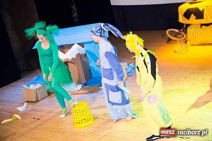 Zdjęcie w galerii na portalu naszraciborz.pl: Eko-niedziela. W świecie Segregonii w RCK wiadomości z regionu