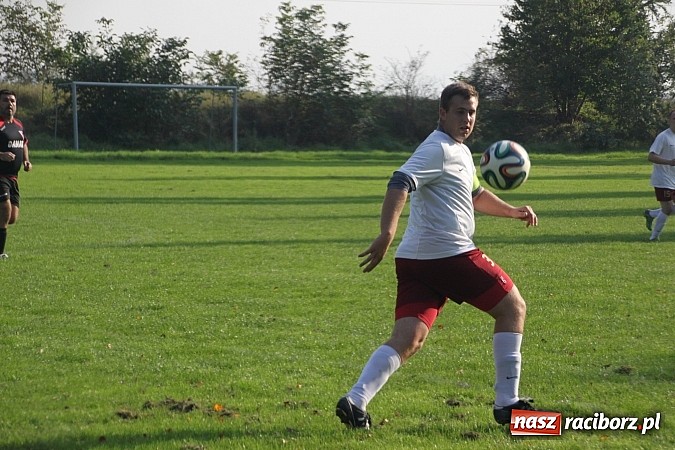 Zdjęcie w galerii na portalu naszraciborz.pl: Boisko w Wojnowicach szczęśliwe dla Bieńkowic wiadomości z regionu