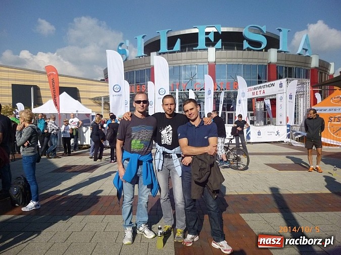 Zdjęcie w galerii na portalu naszraciborz.pl: Pobiegli dla Wojtka! Raciborscy policjanci na maratonie w Katowicach wiadomości z regionu