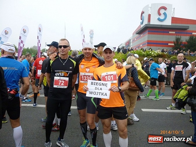 Zdjęcie w galerii na portalu naszraciborz.pl: Pobiegli dla Wojtka! Raciborscy policjanci na maratonie w Katowicach wiadomości z regionu