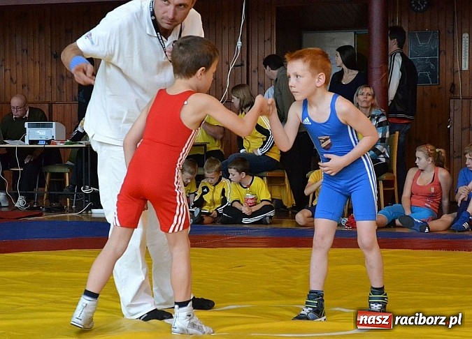 Zdjęcie w galerii na portalu naszraciborz.pl: Zapasy na wesoło. Młodzicy Unii z medalami wiadomości z regionu