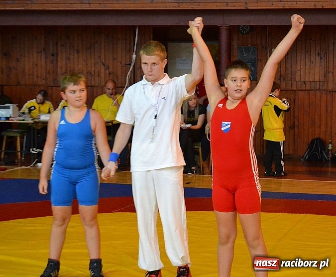 Zdjęcie w galerii na portalu naszraciborz.pl: Zapasy na wesoło. Młodzicy Unii z medalami wiadomości z regionu