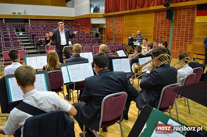 Zdjęcie w galerii na portalu naszraciborz.pl: Orkiestra RCK zagrała dla węgierskiej publiczności  wiadomości z regionu