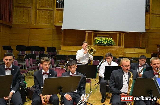 Zdjęcie w galerii na portalu naszraciborz.pl: Orkiestra RCK zagrała dla węgierskiej publiczności  wiadomości z regionu
