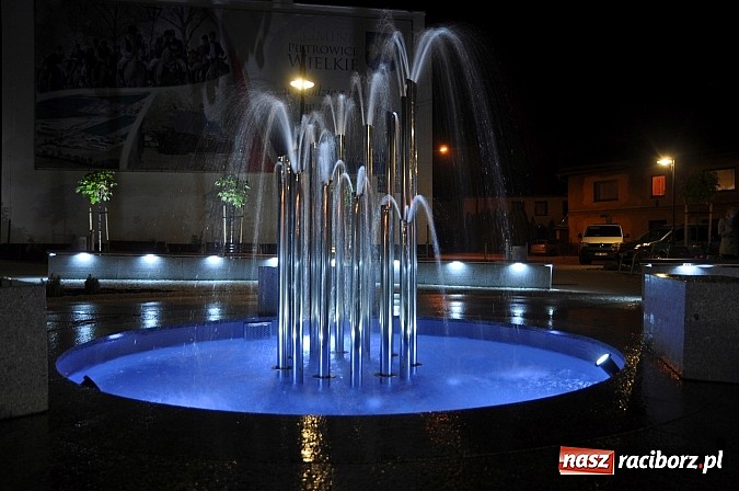 Zdjęcie w galerii na portalu naszraciborz.pl: Tak teraz wygląda centrum Pietrowic Wielkich wiadomości z regionu