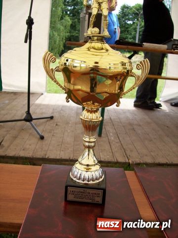 Zdjęcie w galerii na portalu naszraciborz.pl: Mecze dla kibiców, odznaki dla zasłużonych wiadomości z regionu