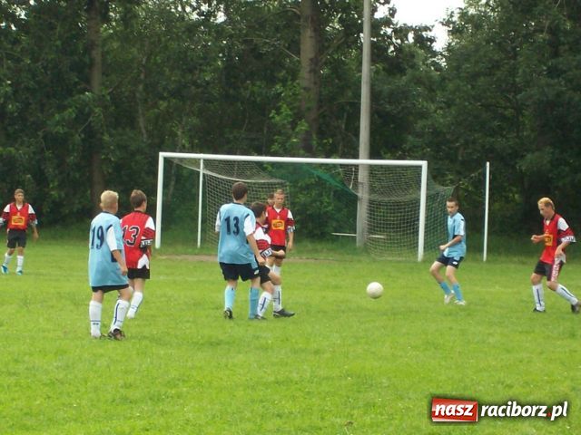 Zdjęcie w galerii na portalu naszraciborz.pl: Mecze dla kibiców, odznaki dla zasłużonych wiadomości z regionu