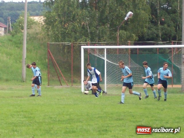 Zdjęcie w galerii na portalu naszraciborz.pl: Mecze dla kibiców, odznaki dla zasłużonych wiadomości z regionu