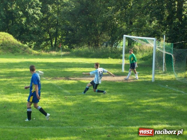 Zdjęcie w galerii na portalu naszraciborz.pl: Mecze dla kibiców, odznaki dla zasłużonych wiadomości z regionu