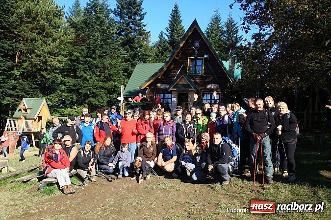 Zdjęcie w galerii na portalu naszraciborz.pl: Wędrówka na najwyższy szczyt Beskidu Makowskiego wiadomości z regionu
