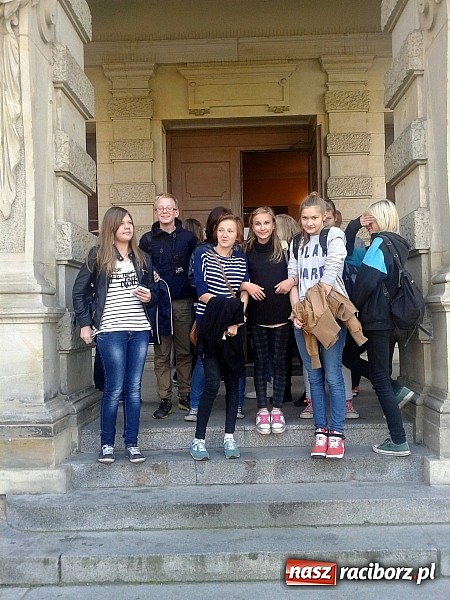 Zdjęcie w galerii na portalu naszraciborz.pl: Czarny teatr z G5 we Wrocławiu wiadomości z regionu