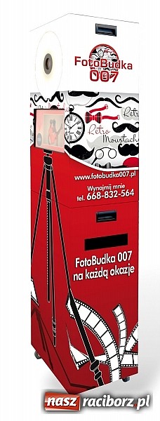 Zdjęcie w galerii na portalu naszraciborz.pl: Maski, wąsy, peruki i mn&oacute;stwo śmiechu. Skuś się na zabawę z FotoBudką 007! wiadomości z regionu