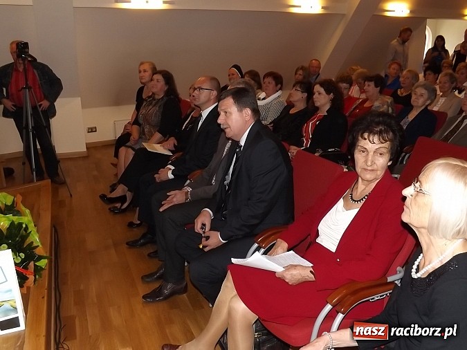 Zdjęcie w galerii na portalu naszraciborz.pl: Medyk w Raciborzu ma już 50 lat!  wiadomości z regionu